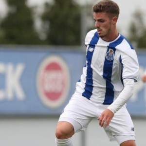 yabo-意外！武汉三镇明明已引进新外援后腰，为何网传还想让葡超王牌来